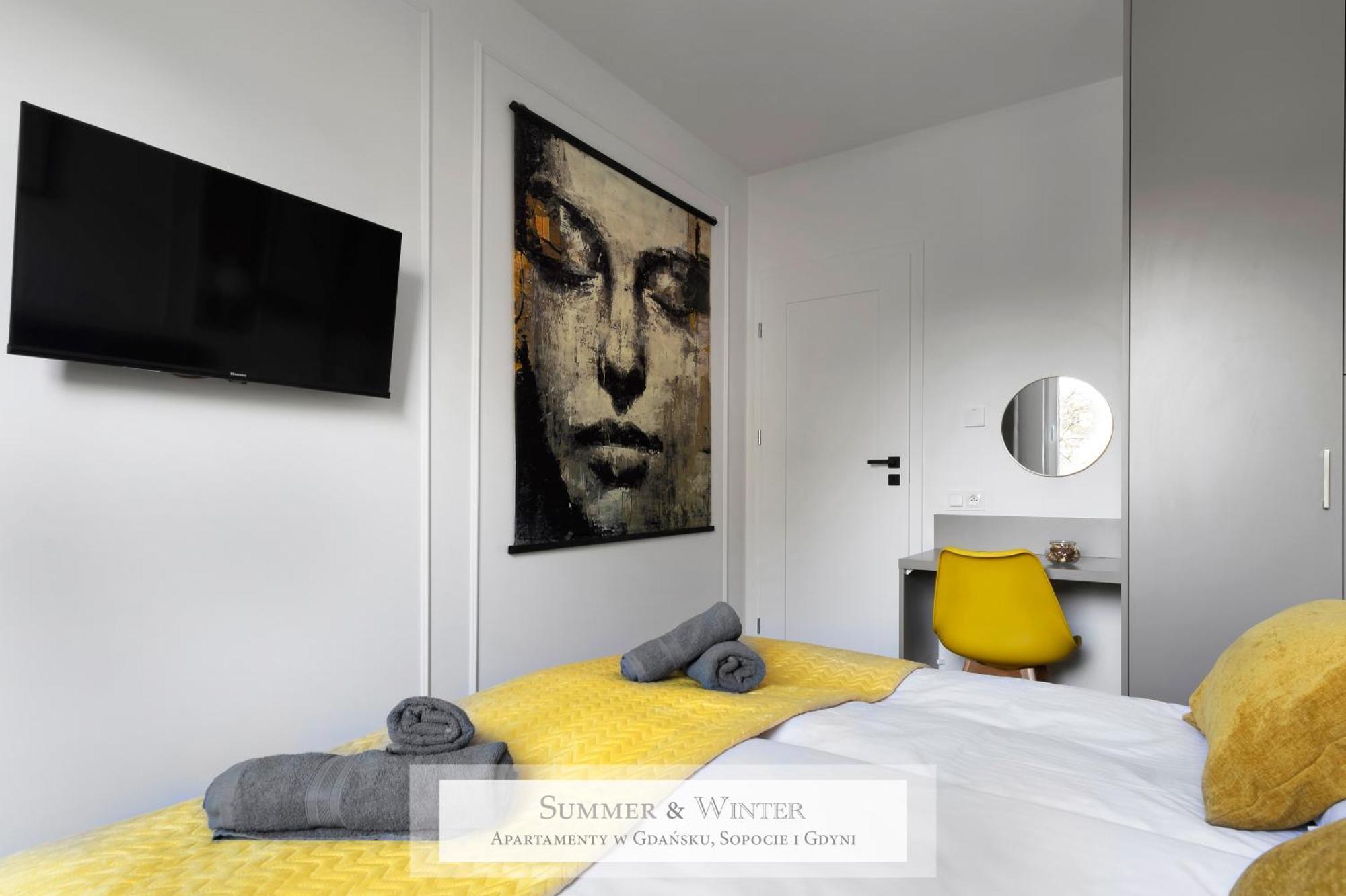 4 Stars, New Luxury Butterfly & Bike Apartments, Gdynia Orlowo, 15 Wyposazonych Mieszkan, Z Sypialnia, Winda I Platnym Parkingiem, Wysoki Standard Summerwinter, Blisko Molo Orlowo, Drog Rowerowych, Stadniny I Golf Park Exterior photo