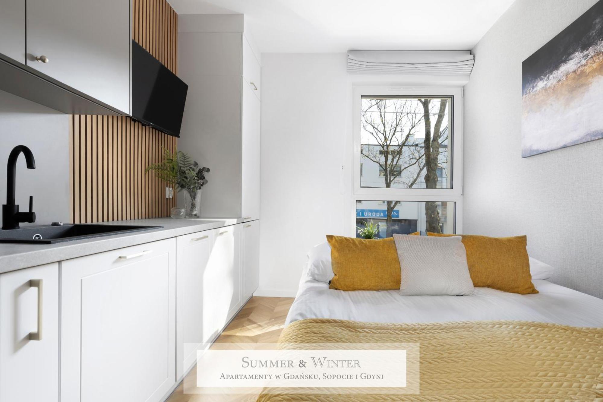 4 Stars, New Luxury Butterfly & Bike Apartments, Gdynia Orlowo, 15 Wyposazonych Mieszkan, Z Sypialnia, Winda I Platnym Parkingiem, Wysoki Standard Summerwinter, Blisko Molo Orlowo, Drog Rowerowych, Stadniny I Golf Park Exterior photo