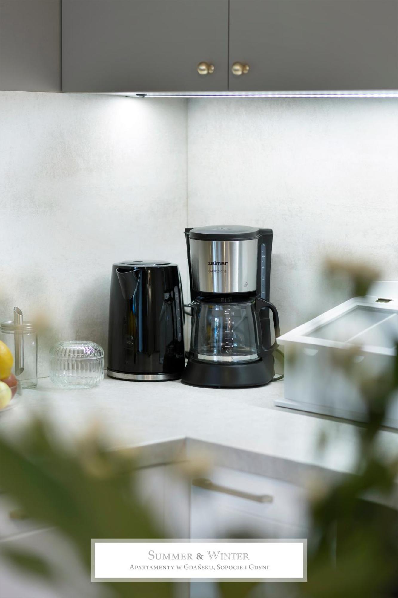 4 Stars, New Luxury Butterfly & Bike Apartments, Gdynia Orlowo, 15 Wyposazonych Mieszkan, Z Sypialnia, Winda I Platnym Parkingiem, Wysoki Standard Summerwinter, Blisko Molo Orlowo, Drog Rowerowych, Stadniny I Golf Park Exterior photo
